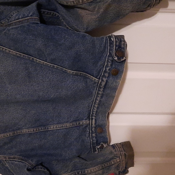 Boys sz Med Levi's denim jacket Buffalo plaid underneath - Picture 6 of 8